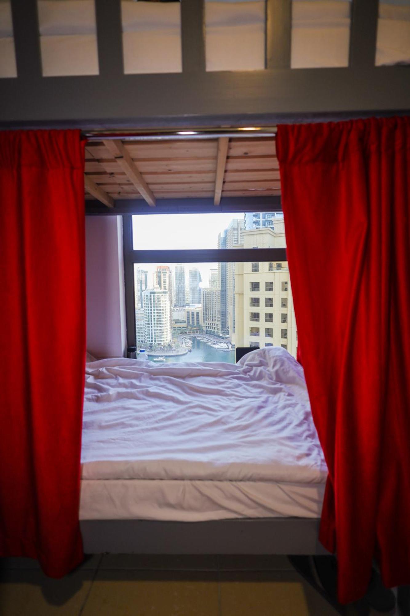 Lunar Hostel - Jbr 迪拜 外观 照片